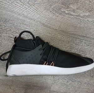 Fabletics pismo highrise training shoes